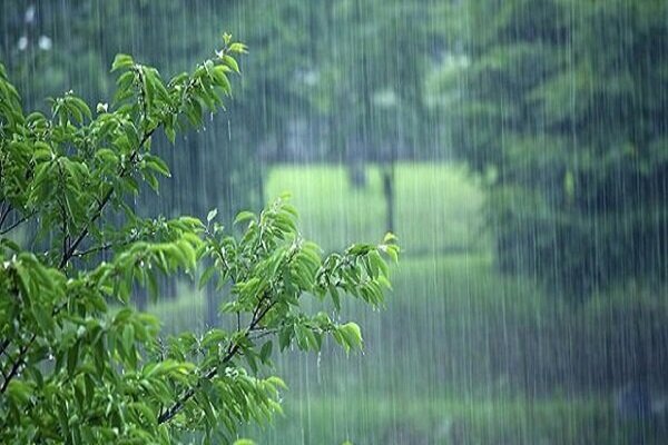 بارش پراکنده باران در محورهای ۶ استان/ محور پونل-خلخال مسدود است