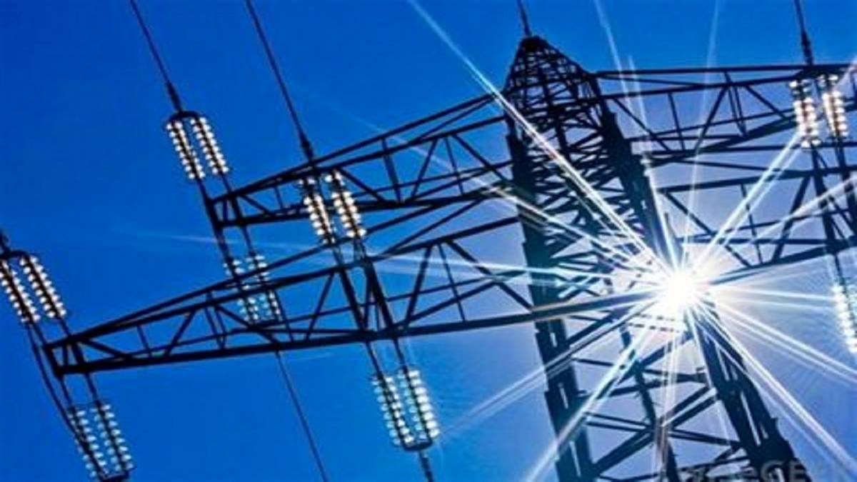 با قاچاق شدید برق مواجهیم