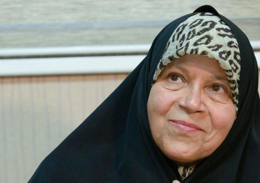 فائزه هاشمی آزاد شد