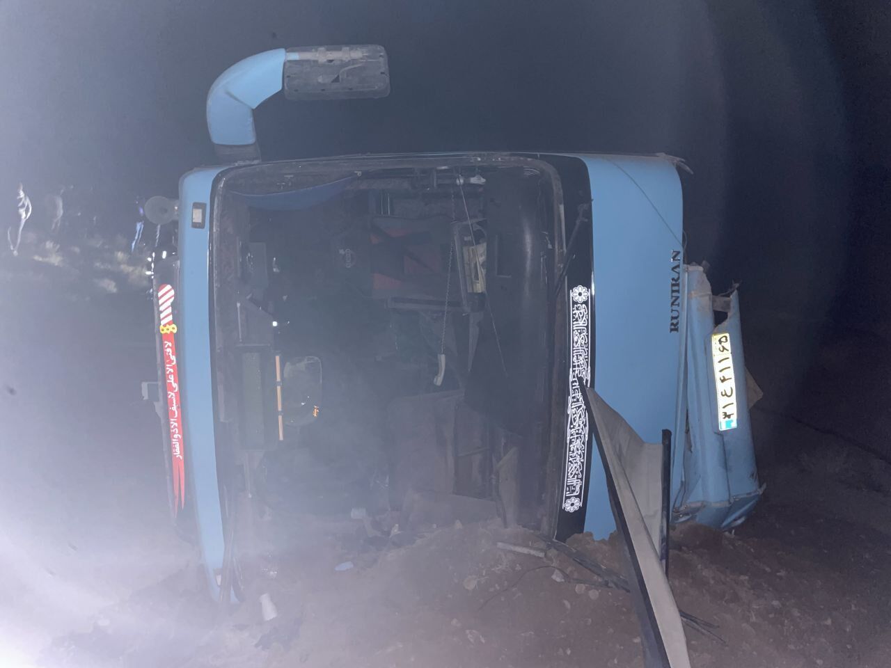در حادثه واژگونی اتوبوس دانش‌آموزان تاکنون ۶ نفر جان باختند/۲۷ نفر مصدوم شدند