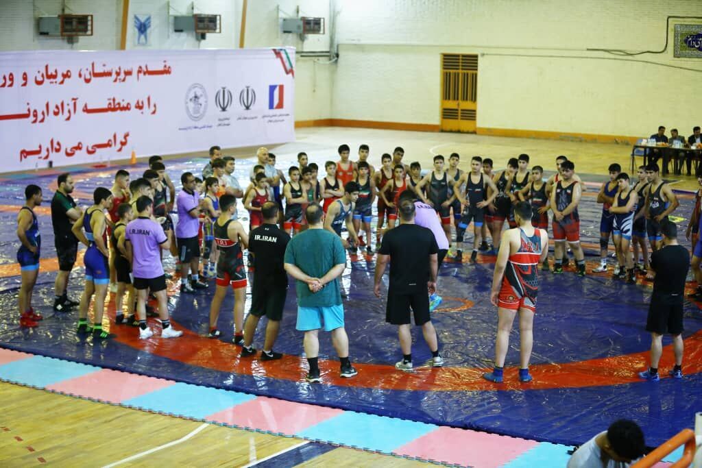 آبادان میزبان برگزاری اردوی آماده‌سازی تیم ملی کشتی فرنگی نونهالان کشور