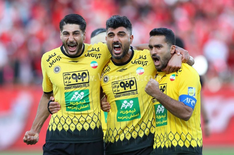 پرسپولیس ۰ – ۲ سپاهان/کنار رفتن قرمزهای پایتخت از کورس قهرمانی