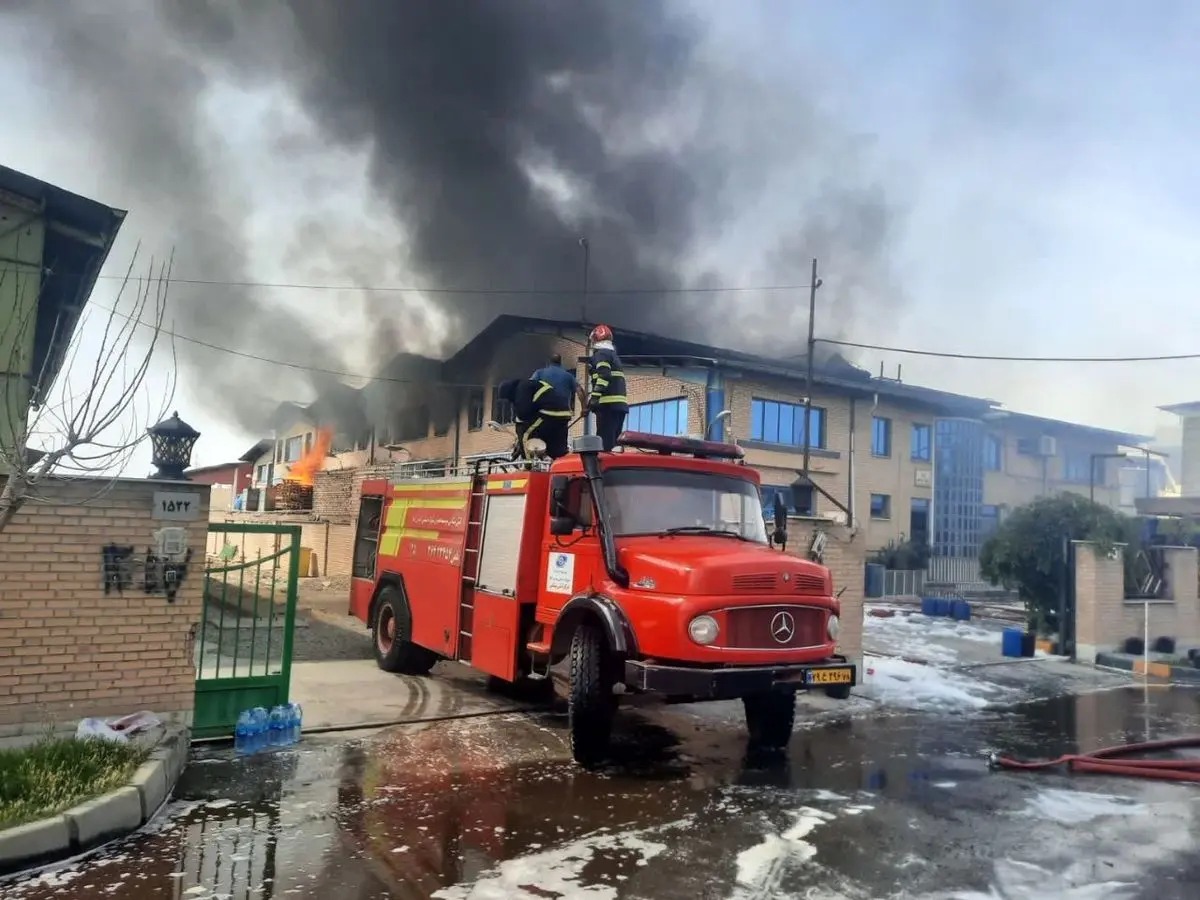جزئیات آتش سوزی در کارخانه رنگ «تماشا»