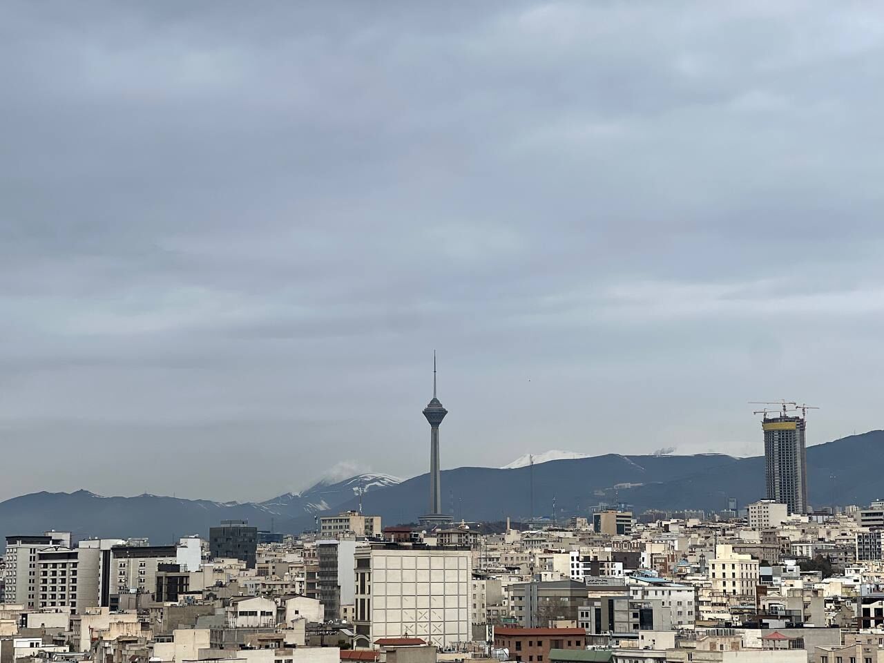 احتمال توفان تندری در تهران؛ پایان هفته خنک است