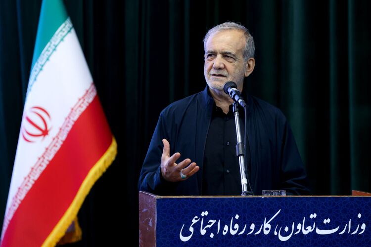 پزشکیان: ایران متعلق به همه ما فارغ از نژاد، جنسیت، زبان، قومیت و مذهب می باشد