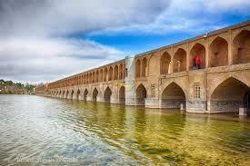 اتصال صنایع بزرگ اصفهان به منابع آبی دریا و کاهش برداشت از زاینده‌رود