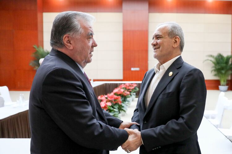 پزشکیان:همکاری‌های تهران و دوشنبه در تمام عرصه‌ها رو به گسترش است