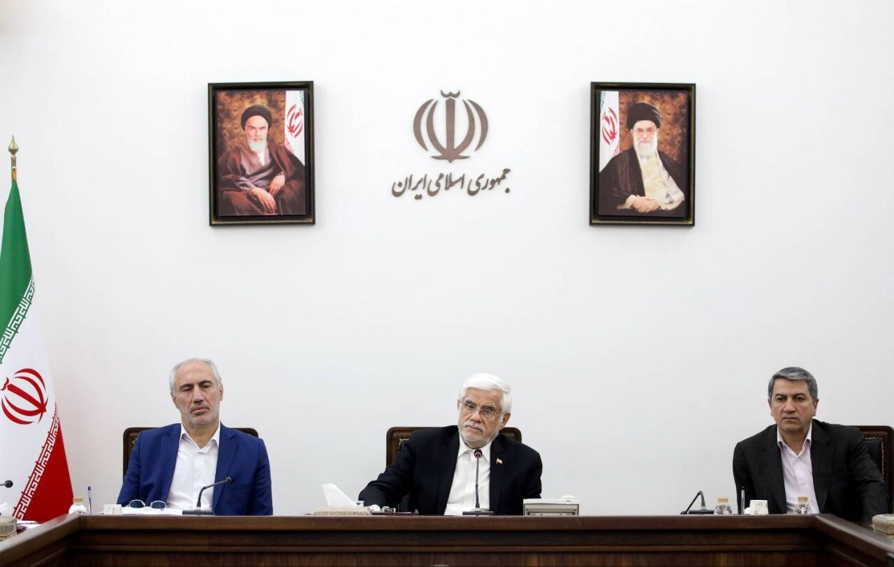 دولت باید در بکارگیری انرژیهای تجدیدپذیر در دستگاهها و ساختمانهای دولتی پیشگام باشد