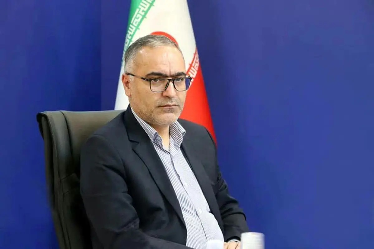 بازنشستگان و کارکنان صندوق فولاد نگران نباشند/ کاهش نیروی انسانی در کار نیست