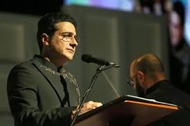 عذرخواهی معاون وزیر فرهنگ بابت لغو کنسرت خیابانی همایون شجریان/ سازهای ناکوک را نمیشنویم