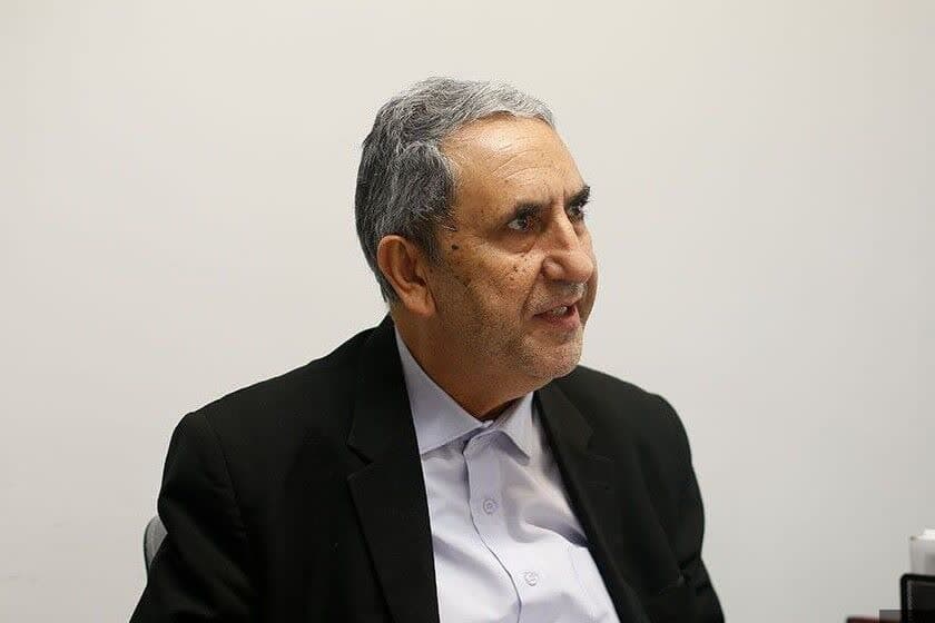 تقویت اقتصاد ملی راه برون‌رفت از مشکلات کشور است