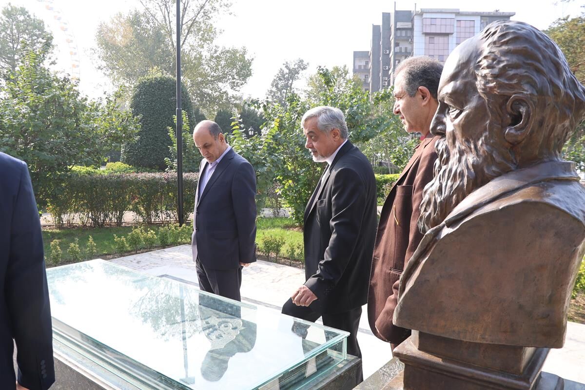 عملیات اجرایی یادمان زنده‌یاد امیرهوشنگ ابتهاج در رشت آغاز شد