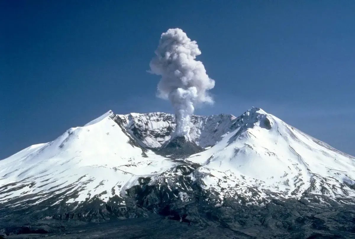 نشانه‌هایی از بیداری آتشفشان تفتان پس از ۷۱۰ هزار سال