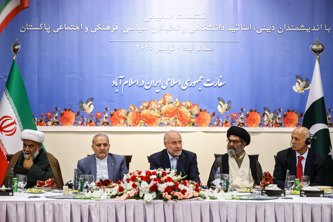 قالیباف: صلح تحمیلی و جنگ تحمیلی استقلال کشورهای مسلمان را هدف قرار داده است