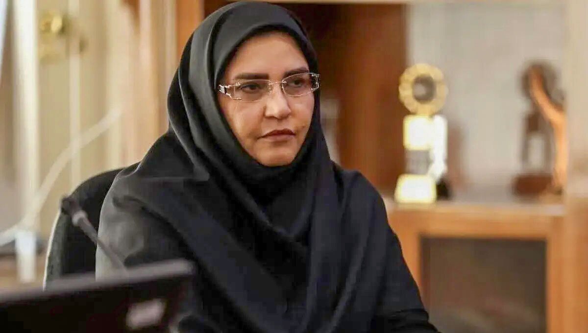 پوست خربزهای زیر پای وزیر؛ تشریفات بهجای اصلاح در روابط کار