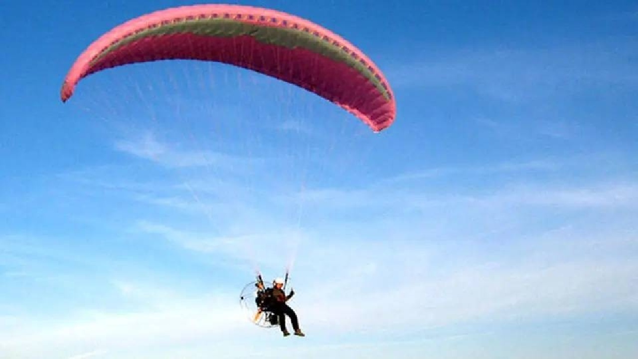 سقوط پاراگلایدر در کازرون یک مصدوم برجای گذاشت