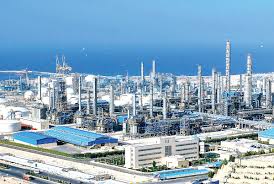 کارگران پیمانکاری پتروشیمی جم نسبت به پایین بودن دستمزد و مزایای خود انتقاد دارند