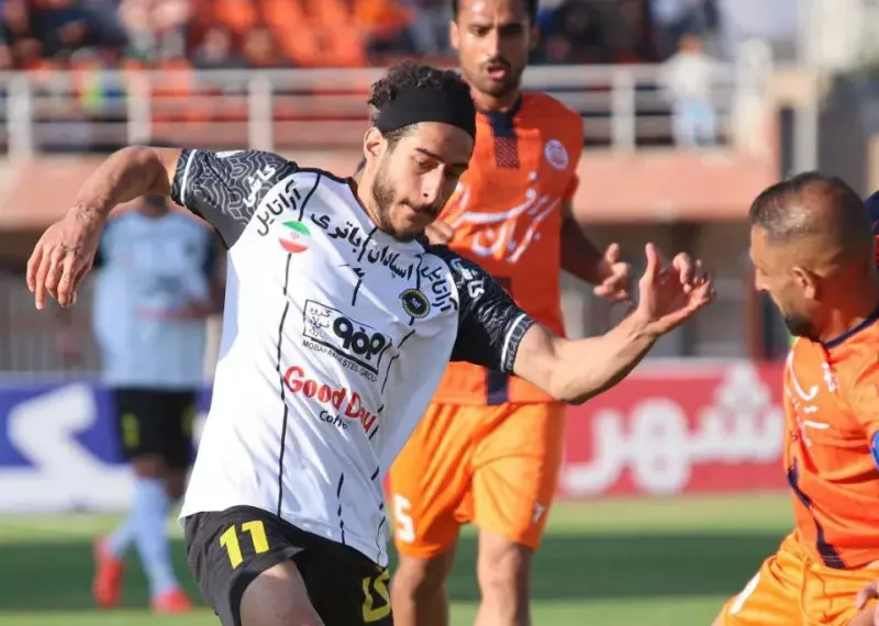 صعود سپاهان به مرحله بعدی جام حذفی با برتری یک گله مقابل مس کرمان