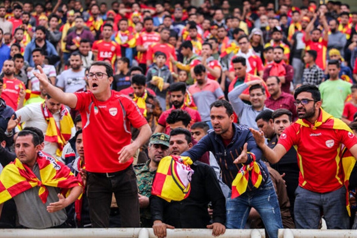 فولاد در آستانه سقوط؛ اعتراض هواداران به جذبهای بیاثر و فقدان تاکتیک