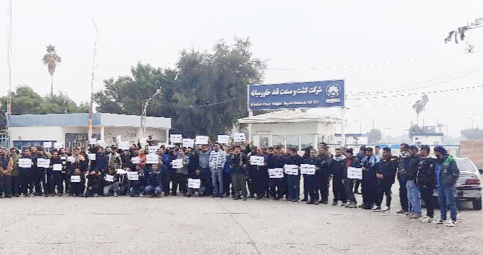 تداوم اعتراض کارگران شرکت قند خاورمیانه شوش برای پنجمین روز متوالی