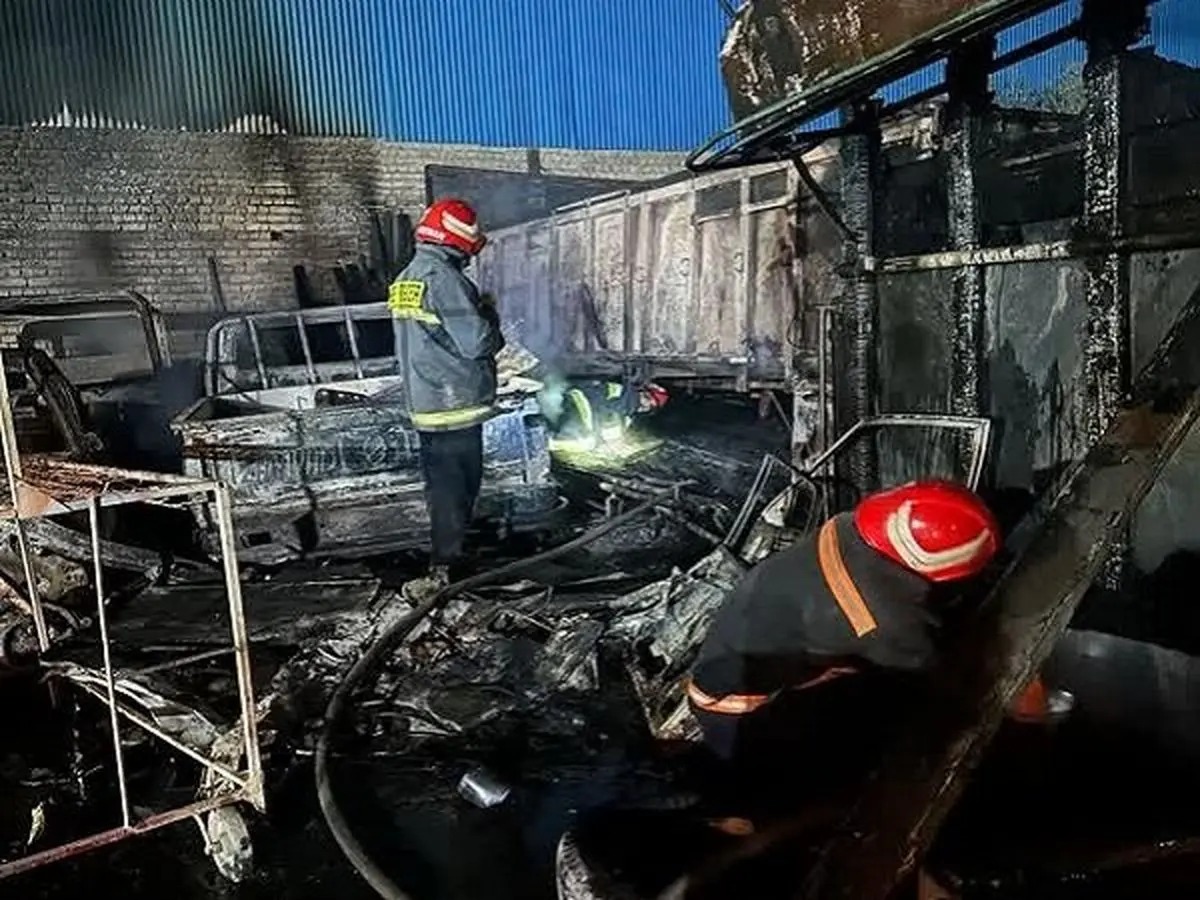 یک کارگر در آتشسوزی مقواسازی خمینی شهر مصدوم شد