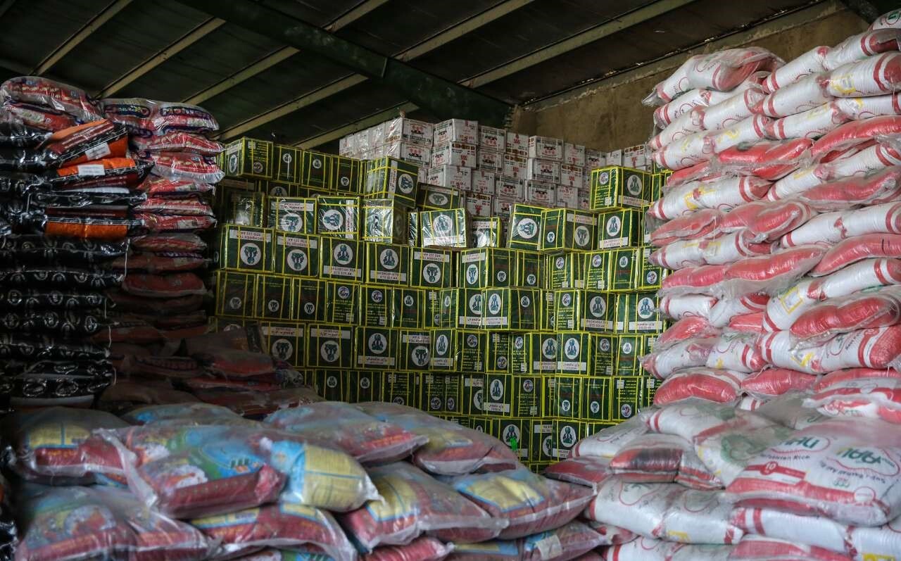 کشف ۱۶ هزار تن کالای اساسی احتکار شده در استان تهران توسط پلیس امنیت اقتصادی