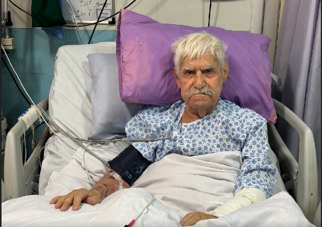 آخرین وضعیت جسمانی عنایت بخشی؛ حال این هنرمند خوب نیست!