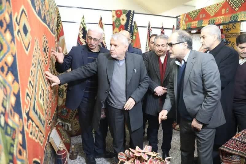 وزیر میراث فرهنگی: ۲۲۴ میلیون یورو صنایع دستی صادر شد