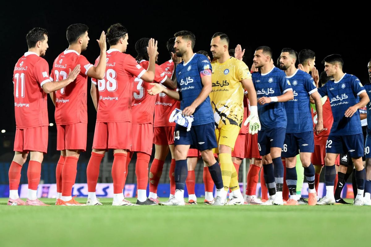 سکوهای خالی برای جدال حساس؛ پرسپولیس بدون هوادار به میدان می‌رود