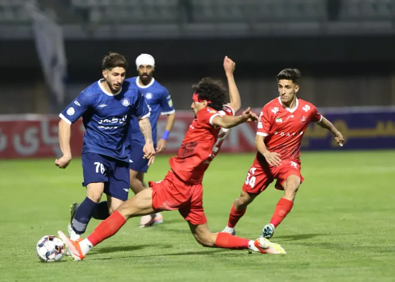 تغییر سیستم هم فایده نداشت؛ پرسپولیس در سیرجان هم غافلگیر شد!
