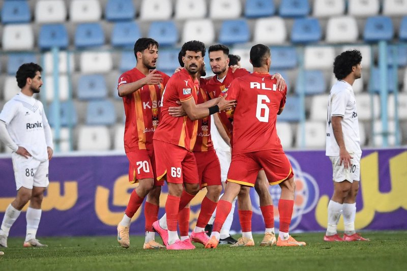 مطهری در کمین صعود؛ فولاد آماده جهش به جمع مدعیان