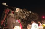 واژگونی تریلی و اتوبوس در محور اردکان ـ نایین چهار کشته و ۲۰ مصدوم برجا گذاشت