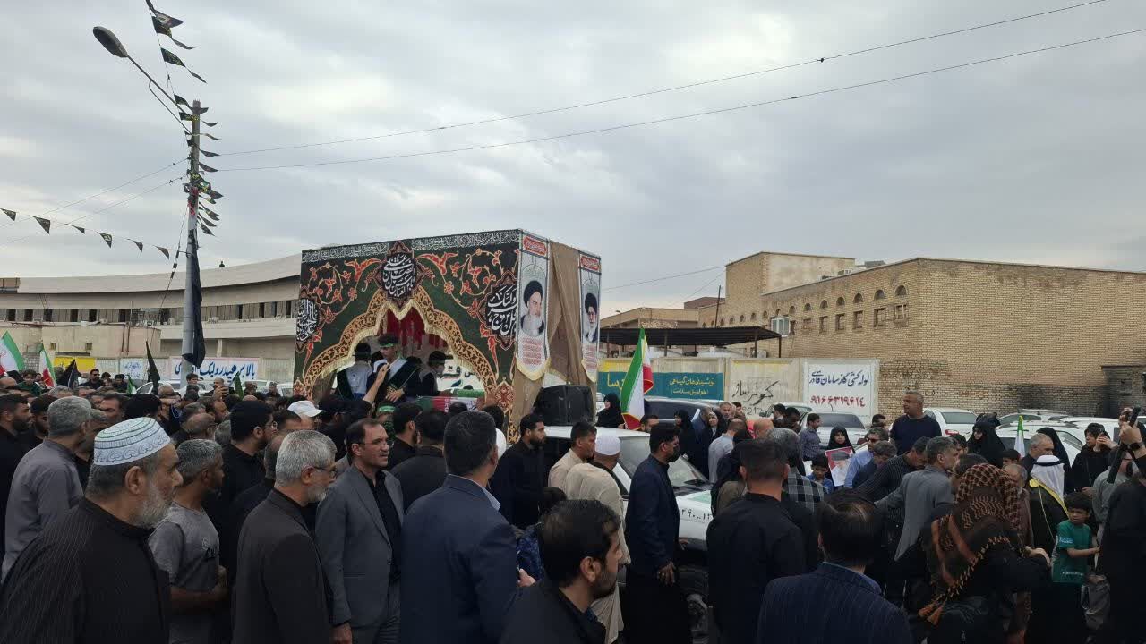 پیکر دو شهید حمله‌ی متجاوزانه آمریکایی صهیونی در آبادان تشییع شد
