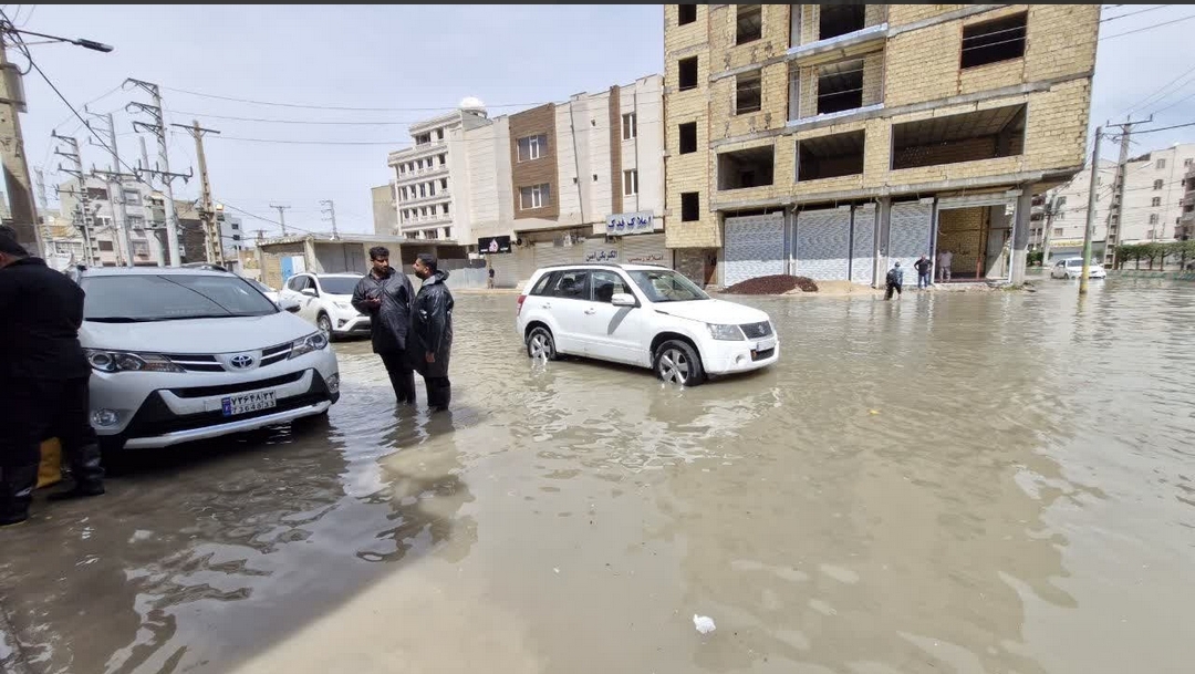 آبگرفتگی گسترده در بندر امام/تاکید استاندار خوزستان بر بسیج تمام دستگاه‌ها
