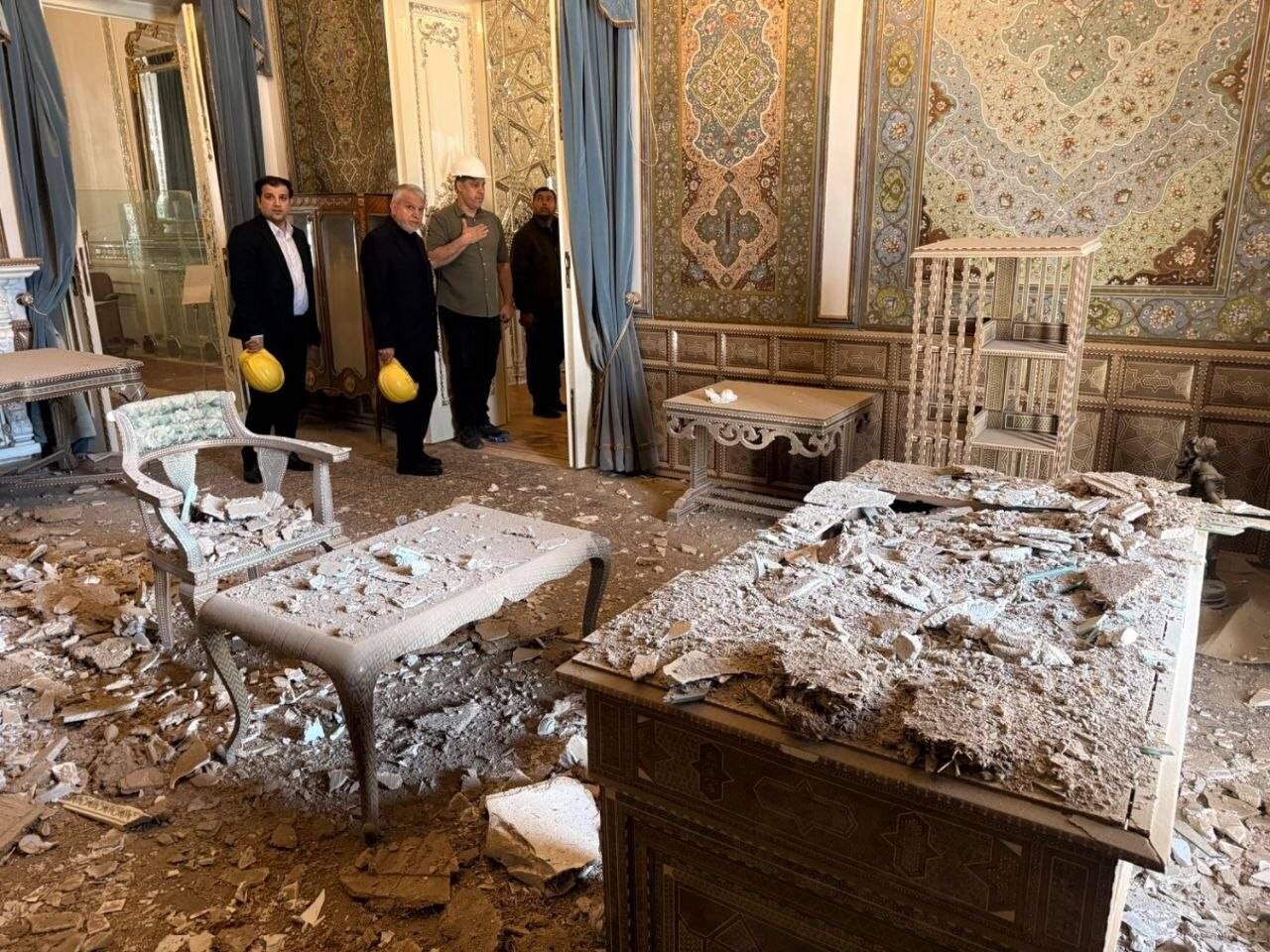بازدید وزیر میراث‌فرهنگی از مجموعه تاریخی سعدآباد/ روایت میدانی از ابعاد خسارات