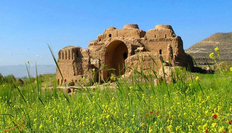کاوش‌های باستان‌شناسی در کاخ ساسانی فیروزآباد از سرگرفته شد