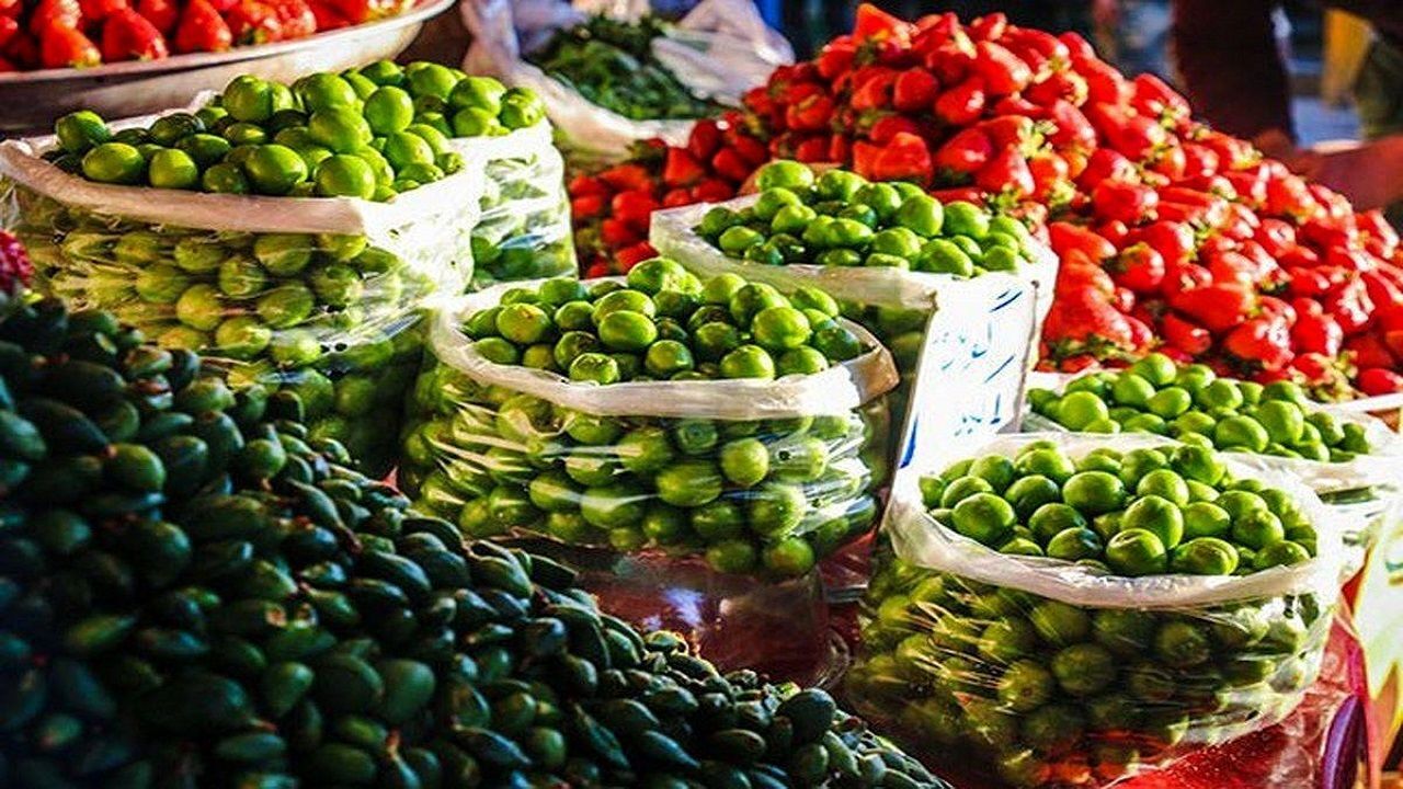 نرخ میوه در بازار مشهد متعادل است
