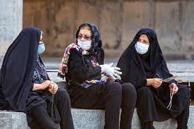 زنانی که می‌توانند دو مستمری بازنشستگی دریافت کنند