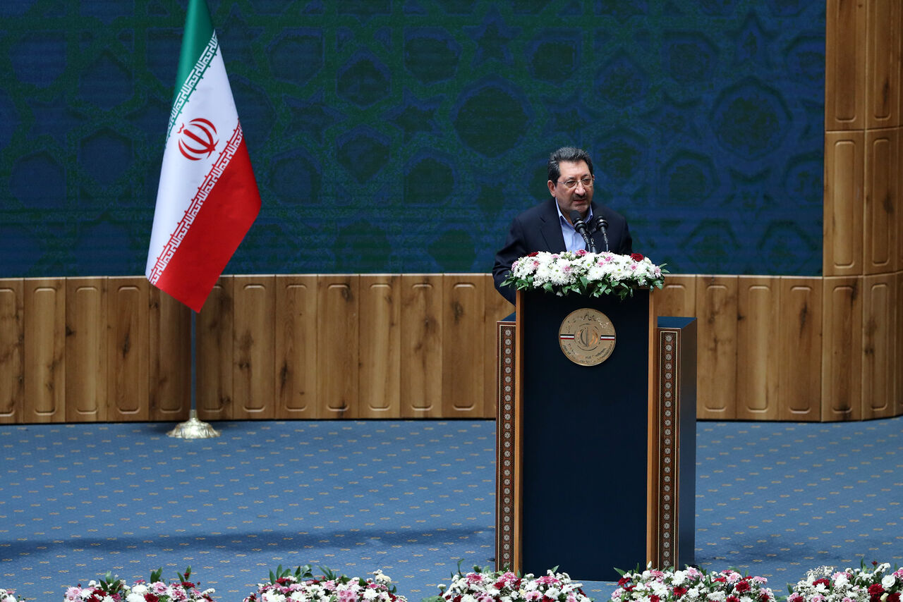 اتابک: ۴۰ درصد از تسهیلات ۷۰۰ همتی به بنگاههای کوچک و متوسط پرداخت شد